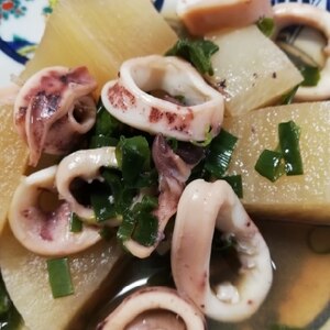 水無しで！大根とイカの煮物